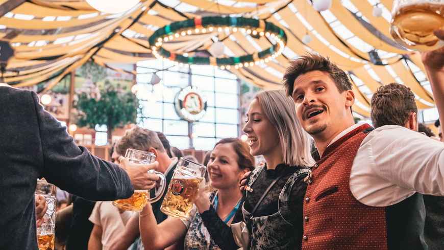 Bayrisch für Anfänger: Die wichtigsten Grundlagen für das Oktoberfest