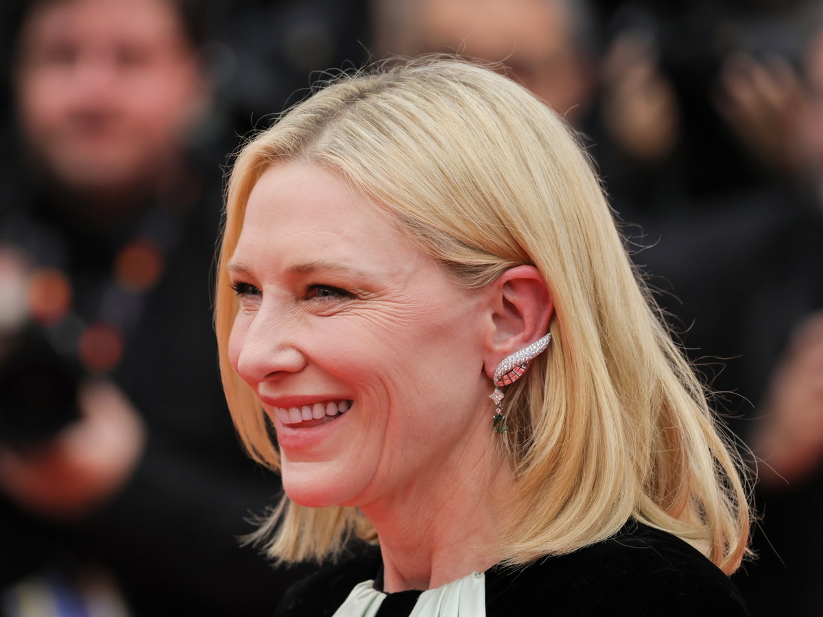 Cate Blanchett ist ebenfalls Fan der angesagten Bob-Frisur und beweist, dass ein stilsicherer Auftritt garantiert ist.