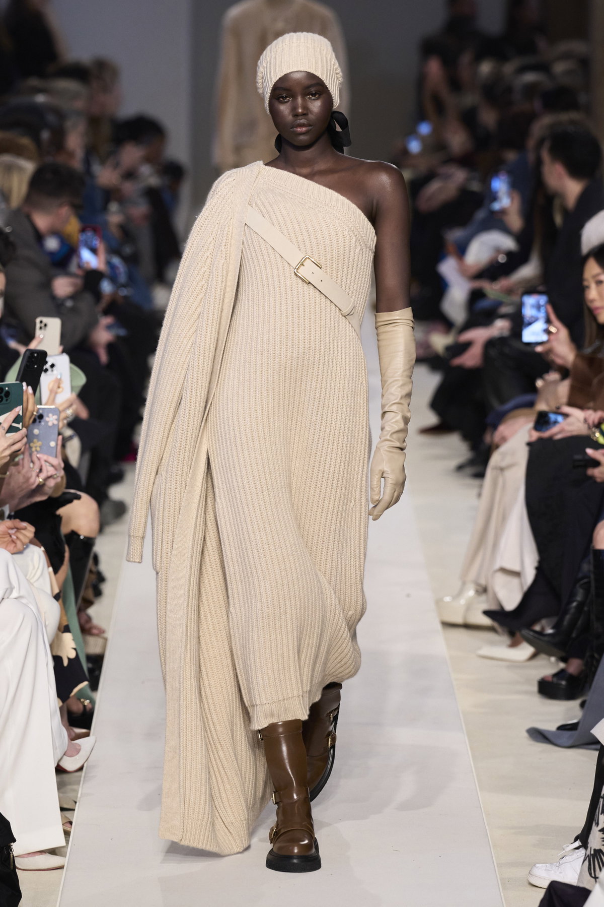 Max Mara Herbst Winter 2023