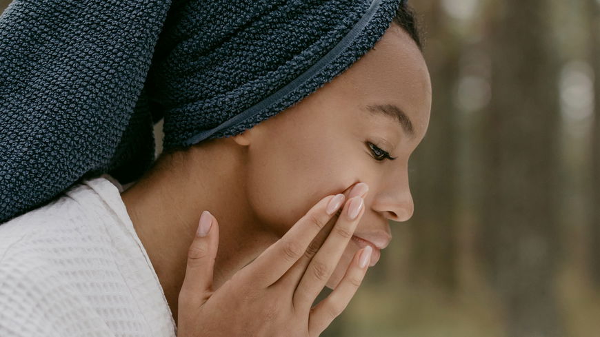 Bakuchiol in der Hautpflege: Deshalb setzen wir auf den Anti-Aging-Wirkstoff