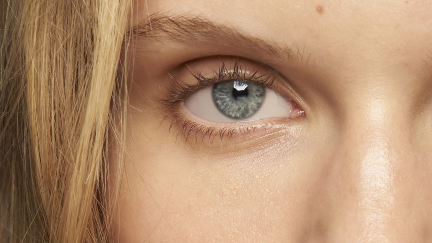 Frauen ab 50: Diese Augencreme von Dr. Hauschka strafft Falten