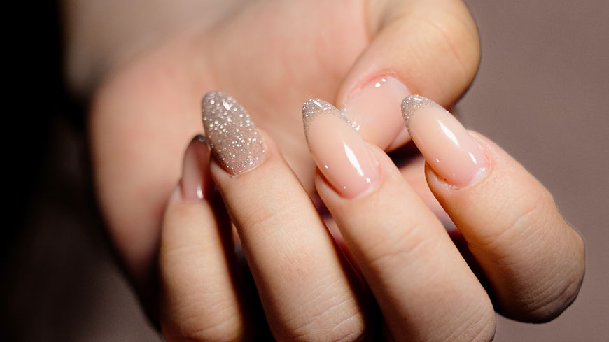Shellac entfernen: So klappt es schonend zu Hause