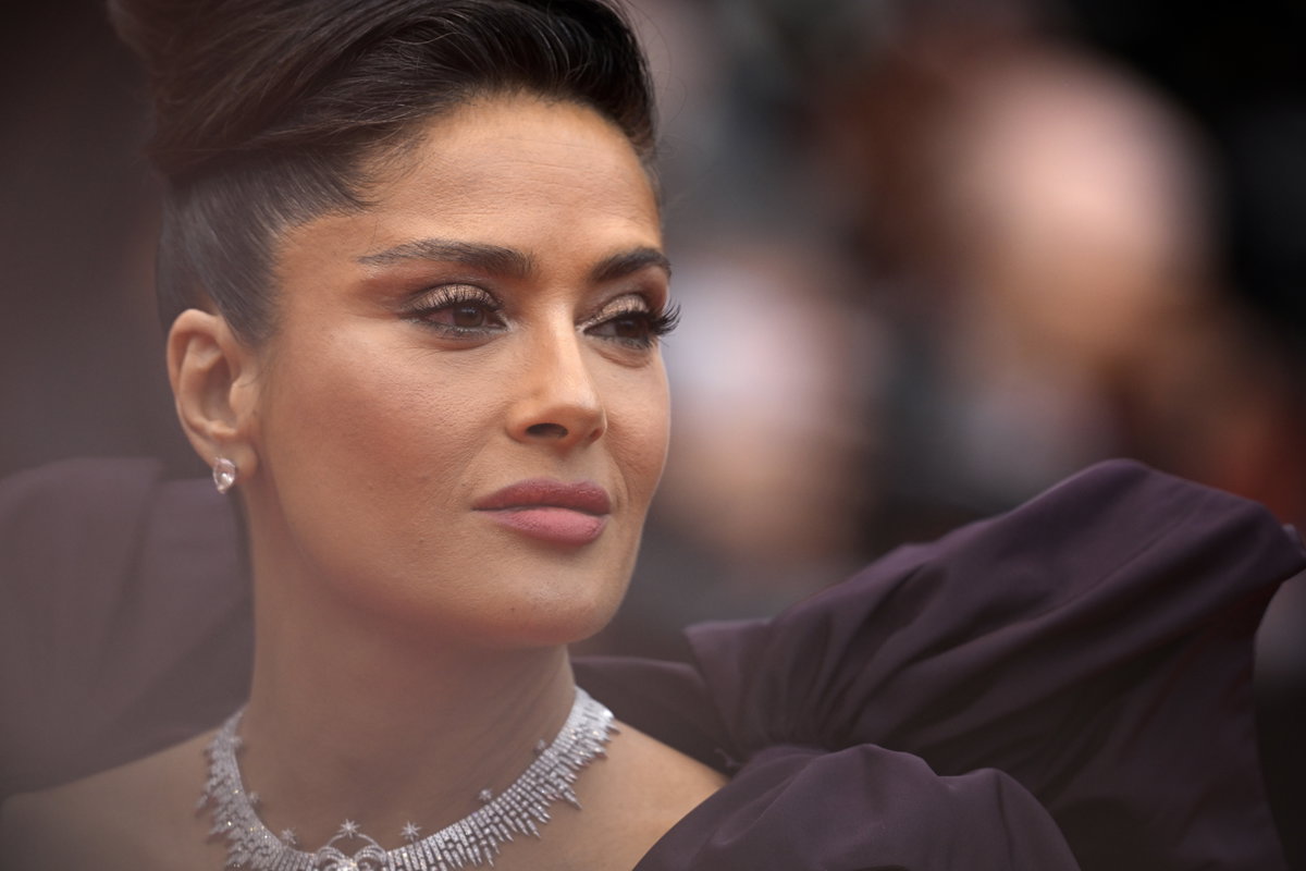 Salma Hayek auf dem roten Teppich zu "Killers Of The Flower Moon" während der Cannes Filmfestspiele im Palais des Festivals im May 2023