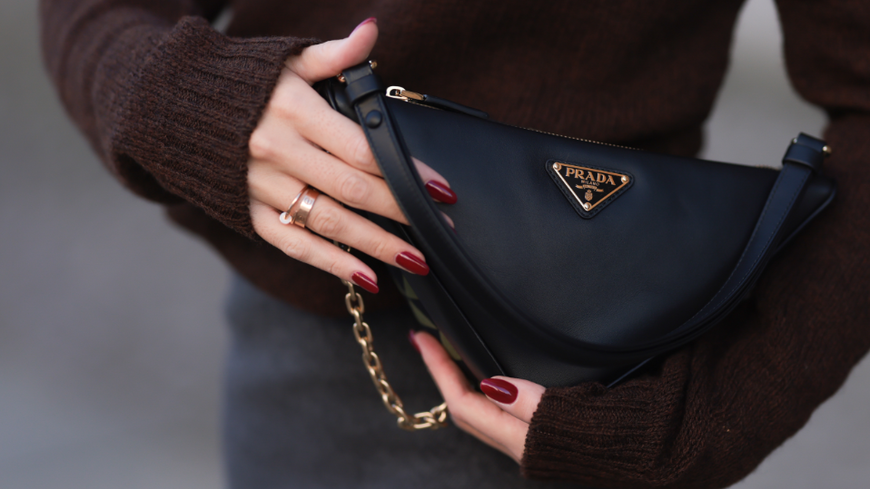 3 Nagellackfarben, die jedes Outfit luxuriöser aussehen lassen