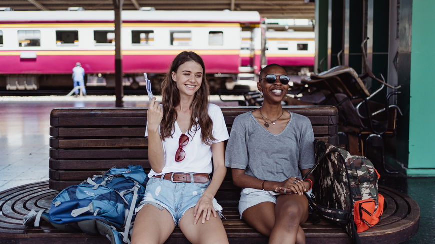Urlaub im Spätsommer: 3 Reiseziele, die du mit dem Zug erreichen kannst