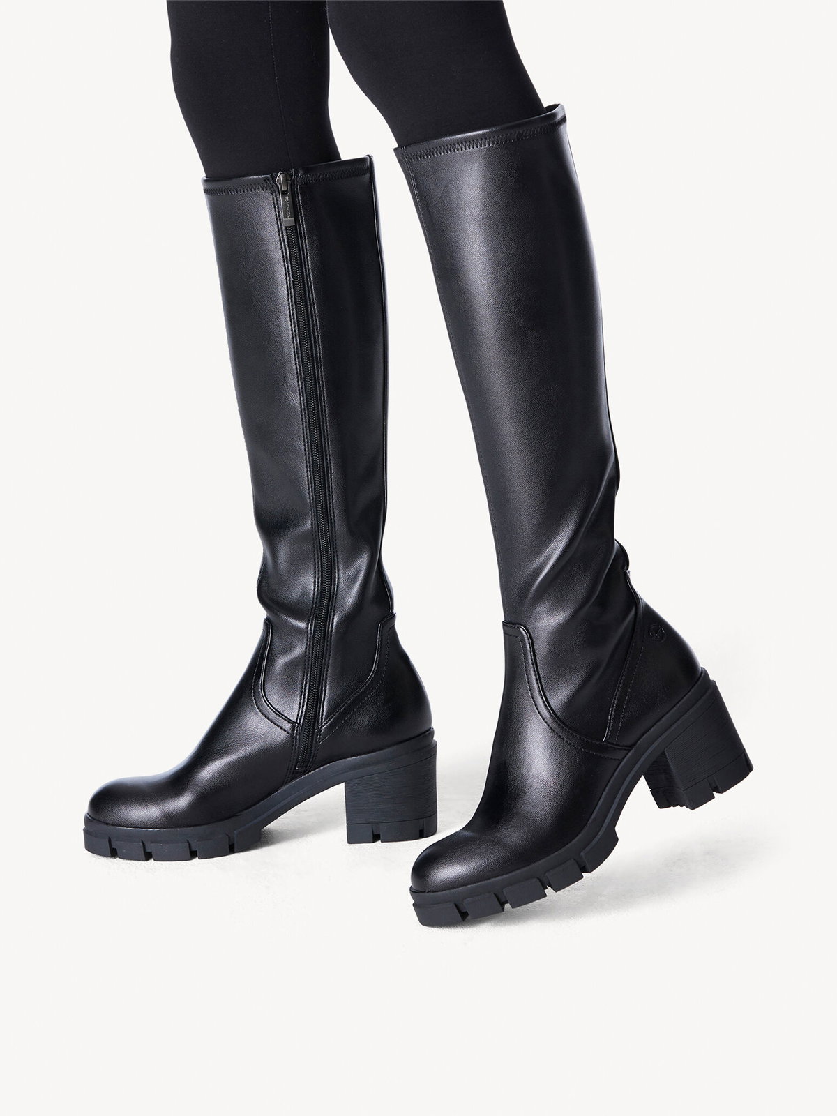 Stiefel mit Absatz in Schwarz