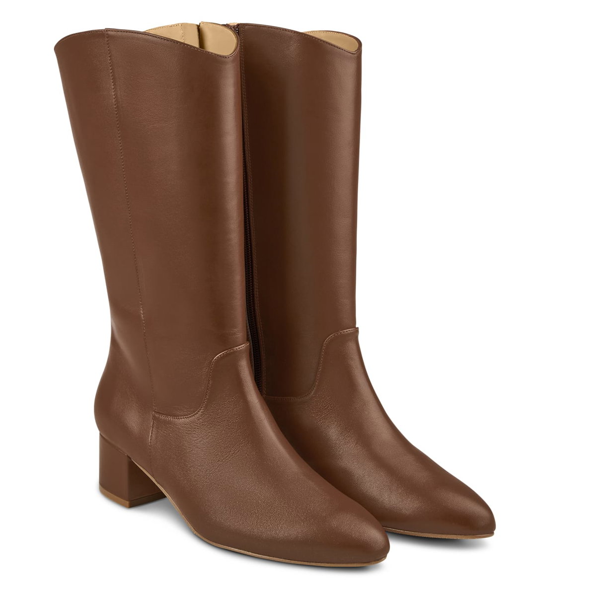 Wer hat gesagt, dass man bei einem Hallux auf einen kleinen Absatz verzichten muss? Bei LaShoe gibt es ein wunderschönes Modell für ca. 110 Euro mit schickem Heel UND sogenannten "Comfort-Stretch" im gesamten Vorfuß.