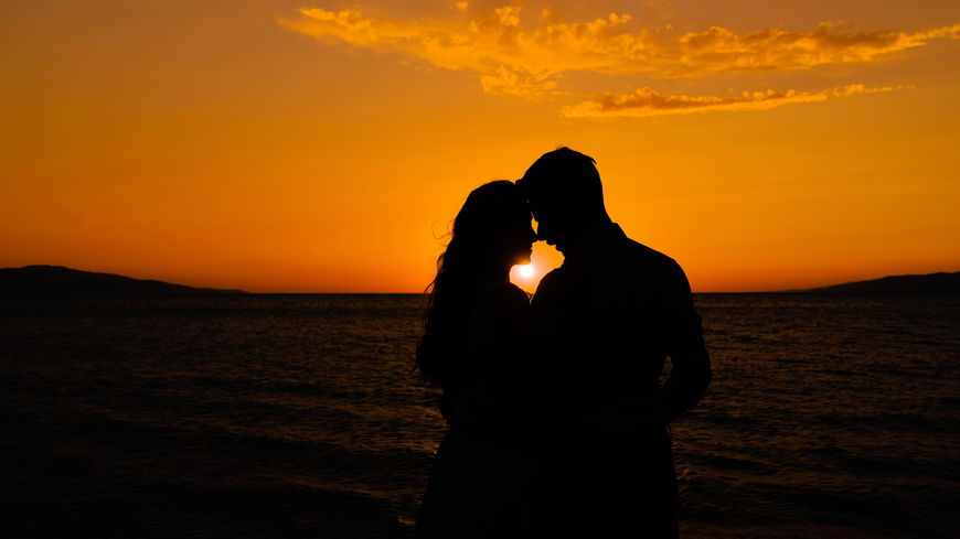 Horoskop: Diese 4 Sternzeichen halten ihre Liebe ewig jung