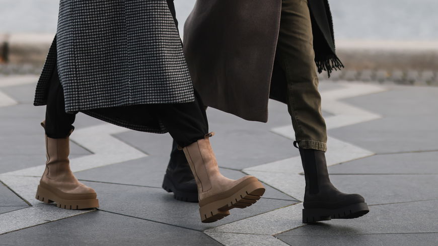 Diese eleganten Stiefel von Rieker sitzen an breiten Füßen wie angegossen
