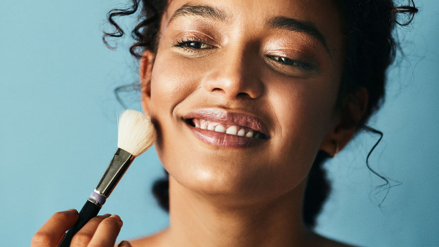 3 Highlighter, die uns einen perfekten Glow schenken