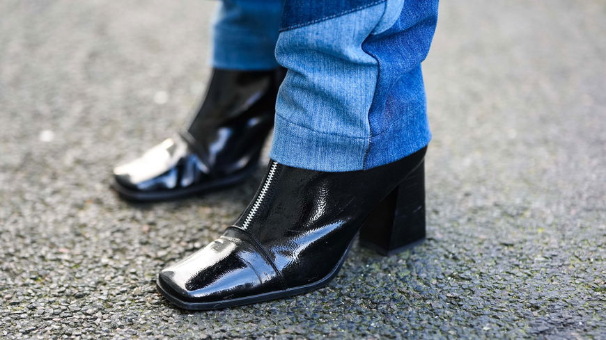 Stiefel für Frauen ab 50: 2024 schwören alle auf dieses Trend-Modell