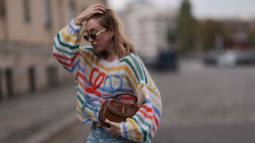 Strick-Trends: 3 Farben, die besonders im Trend liegen