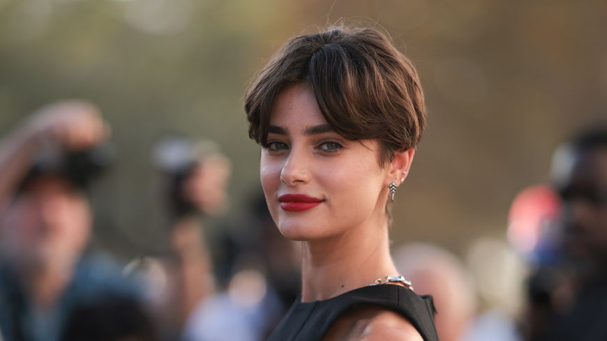 Kurzhaarfrisuren-Trend 2024: Der "Soft Crop" sorgt im Winter für einen coolen Look