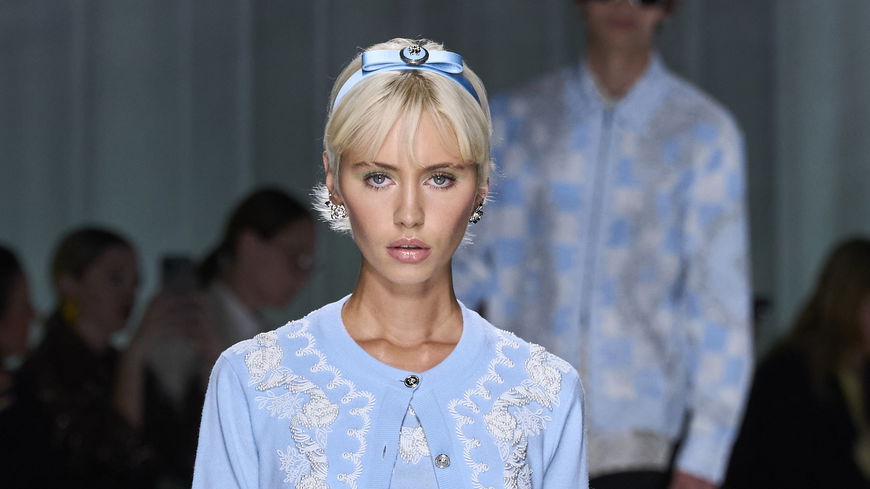 Kurzhaarfrisur 2024: Der Preppy Pixie ist perfekt für die festliche Saison