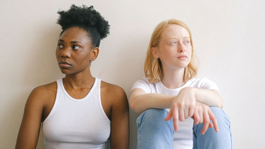 Psychologie: 10 Anzeichen, dass dich jemand überhaupt nicht mag