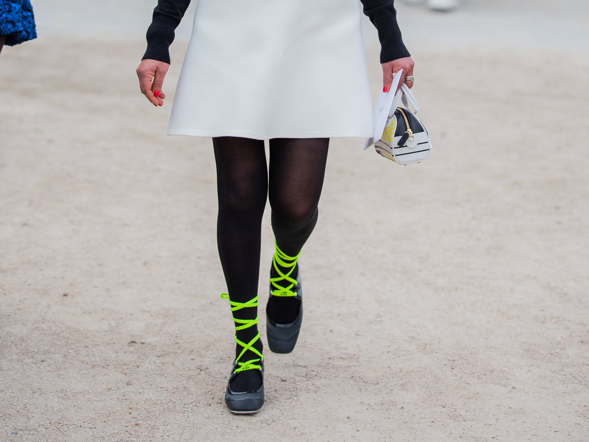 Grece Ghanem mit Strumpfhose