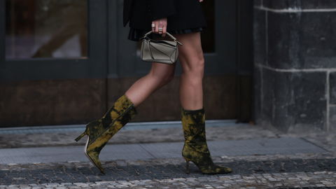 Glamouröses Silvester-Outfit: So wertest du jeden Look in 3 Sekunden auf