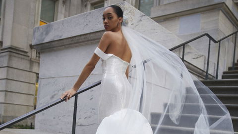 Dieses Hochzeitskleid sieht aus wie aus einer Luxus-Boutique