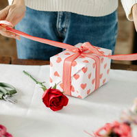 Last Minute Valentinstag: 11 schnelle Geschenkideen, die von Herzen kommen