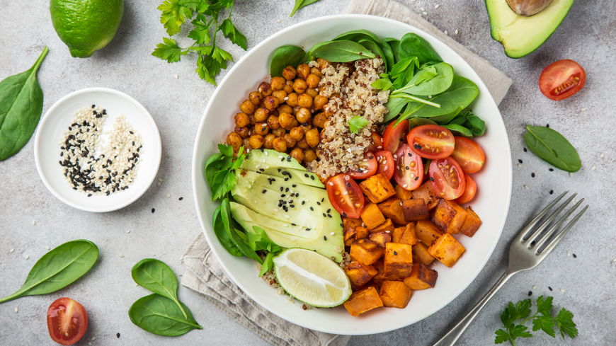 Superfood! Mit diesem Rezept schmeckt deine Quinoa Bowl besonders lecker