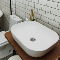 3 wirksame Hausmittel gegen einen stinkenden Abfluss