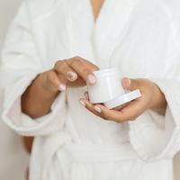 Für den ultimativen Glow: 9 Feuchtigkeitscremes für Frauen ab 50