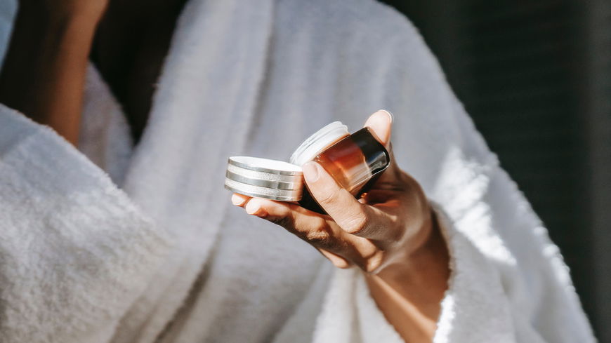 Ich bin 26 und meine Mama ist 58 – wir lieben beide diese Anti-Aging-Maske