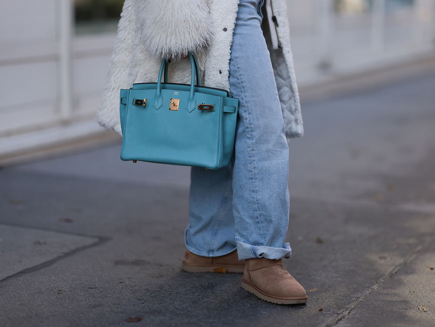 Ugg Boots kombiniert zur Wide Leg Jeans