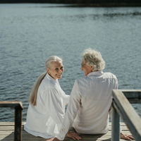Gesprächsthemen beim ersten Date: So brichst du das Eis beim Kennenlernen