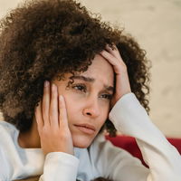 Katastrophendenken: Mit diesen 3 Tipps schützt du dich vor negativen Gedanken