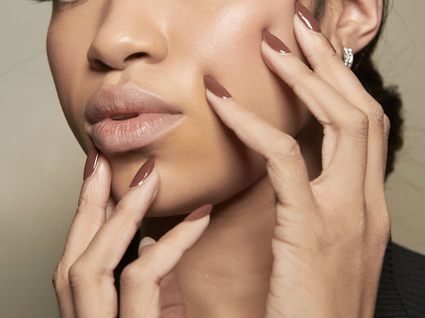 Brauner Nagellack