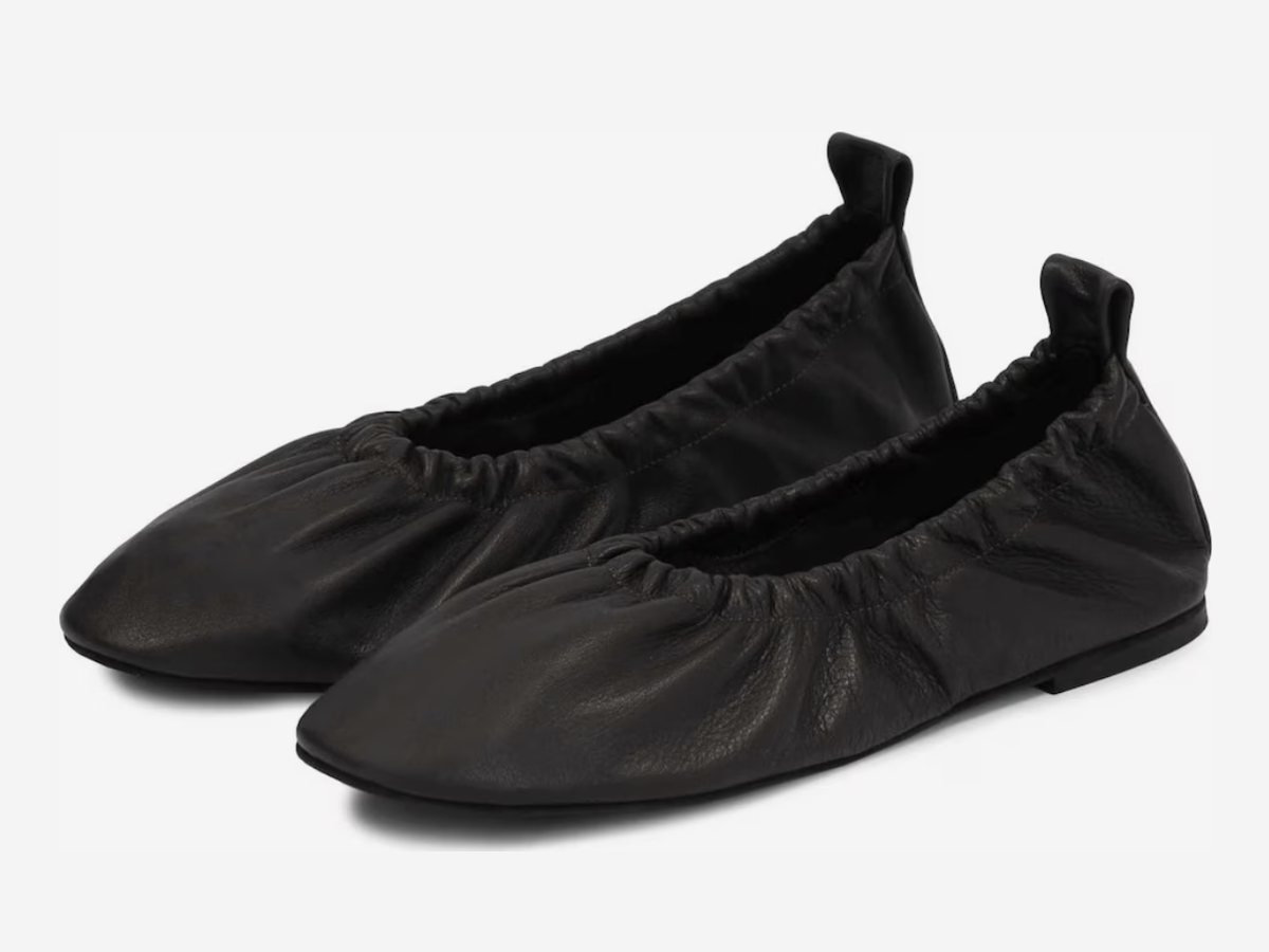 Slouchy Ballerinas in Schwarz
