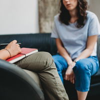 5 Anzeichen, dass du eine Therapie machen solltest