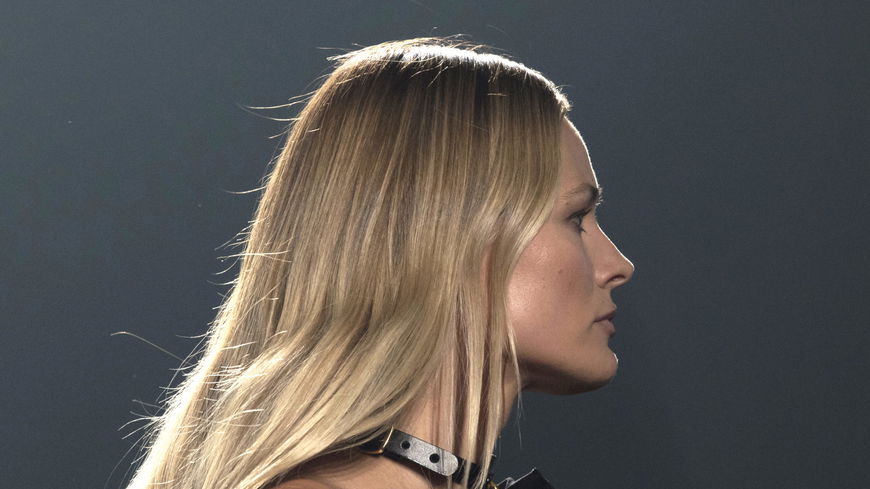 Apfelessig für die Haare: Deshalb schwören wir auf das Hausmittel