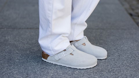 Birkenstocks reinigen: So wird dein Sommer-Schuh wieder schön sauber