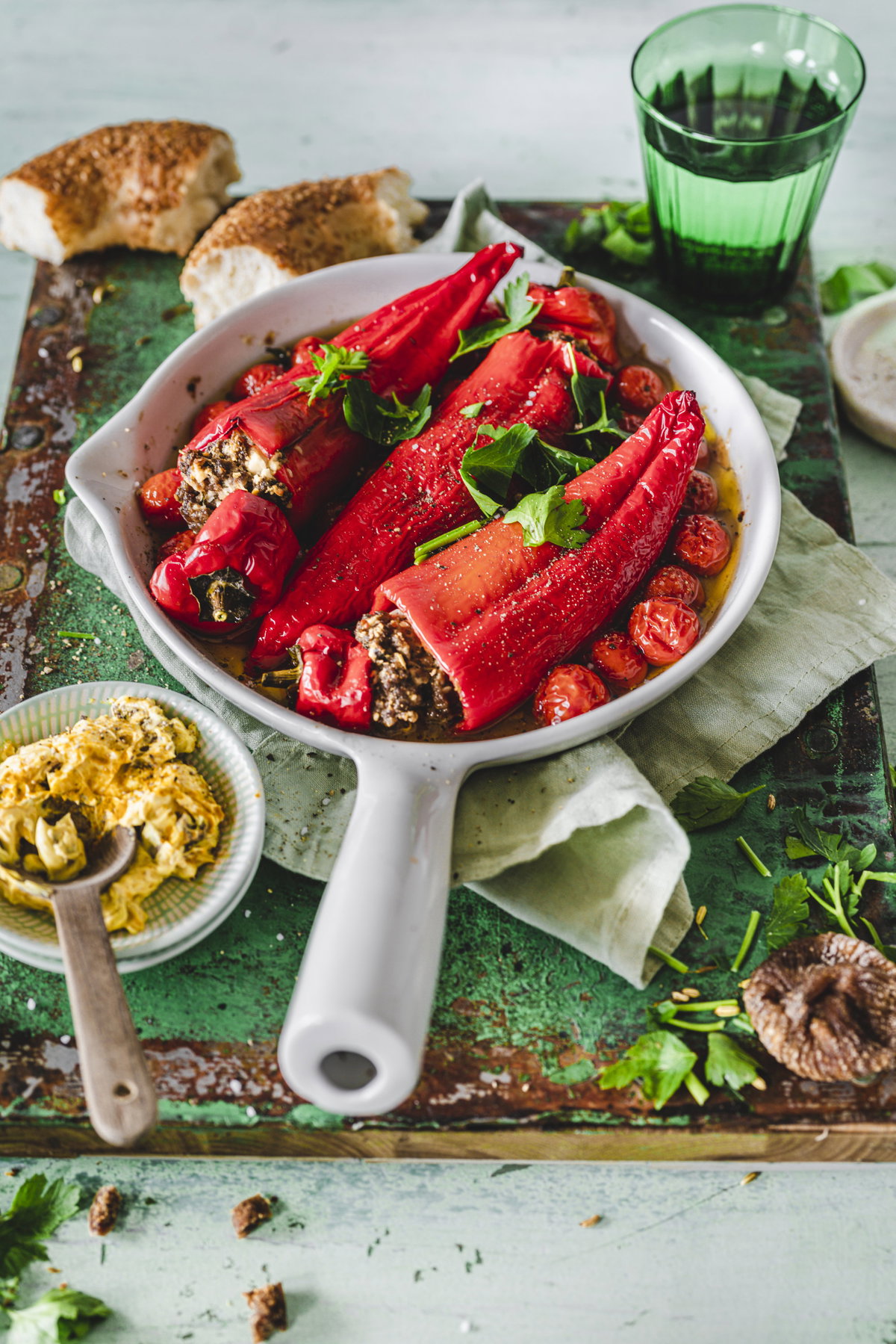 Gefüllte Spitzpaprika mit Hirtenkäse