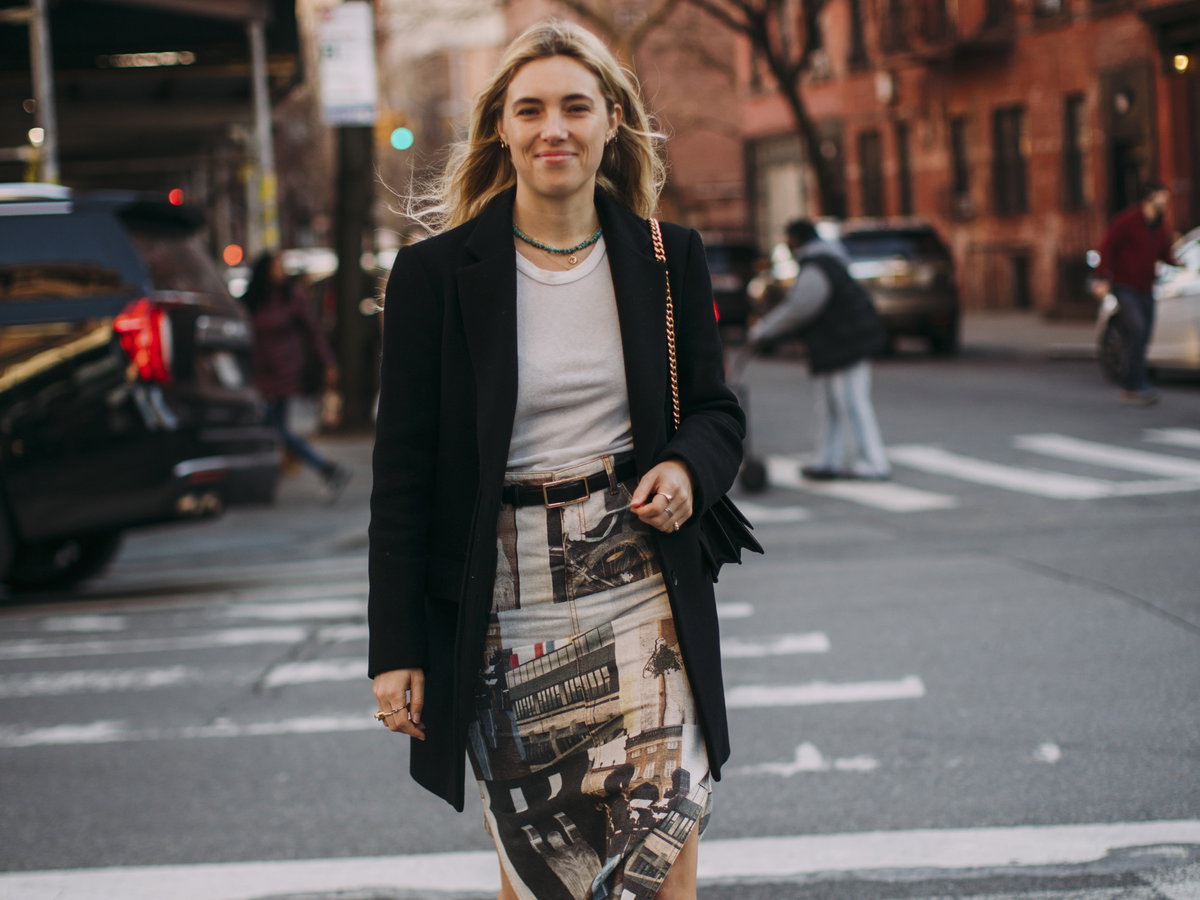 Frau in stylischem Look