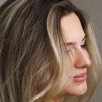 Die Färbetechnik Face Framing setzt dein Gesicht optimal in Szene