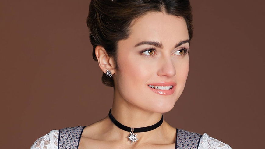 Trachten-Haarschmuck: Diese Accessoires setzen dich zum Oktoberfest perfekt in Szene