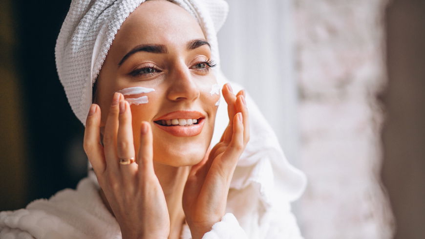 Schneckenschleim-Creme für makellose Haut? Das steckt hinter dem Beauty-Hype