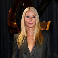 Gwyneth Paltrow: Auf diesen Hautpflege-Wirkstoff setzt sie mit über 50