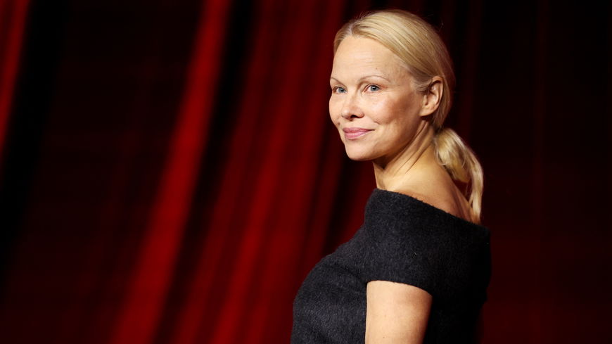 Pamela Anderson als Halloween-Kostüm? Diese Promi-Tochter nimmt die Ikone als Vorbild