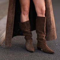 Slouchy Boots: Angesagte Stiefel haben jetzt diesen lässigen Look