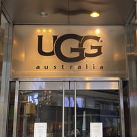UGG Sale: Jetzt shoppst du die beliebten Winterschuhe für lau