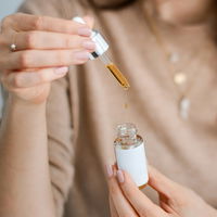 Die besten Vitamin E Öle für pralle, ebenmäßige Haut