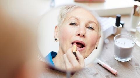 Diese Lippenstift-Farben schmeicheln blasser Haut am meisten