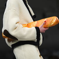 Zum Anbeißen: Diese Designer-Handtaschen in Food-Optik musst du gesehen haben