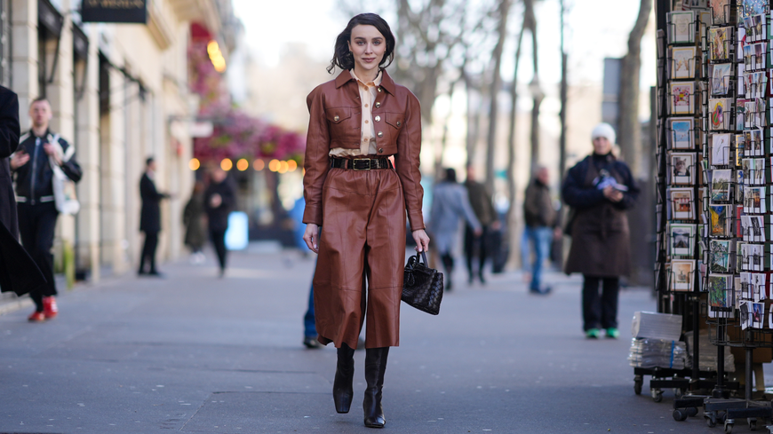 Wer Ahnung von Mode hat, trägt 2025 stylische Leder-Culottes