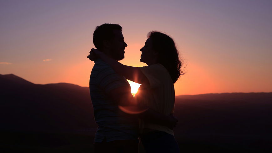 Liebe in der Luft: Diese Sternzeichen empfinden mehr als nur Freundschaft