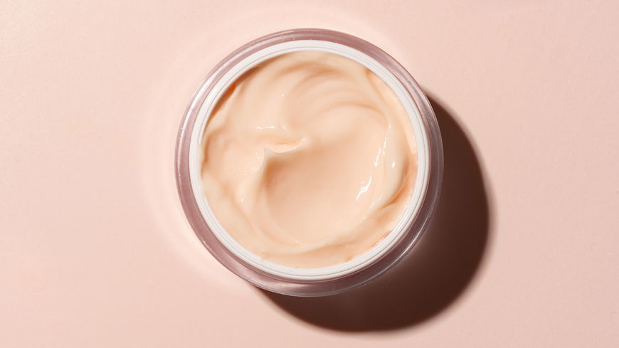 Darum solltest du unbedingt eine Vitamin-C-Gesichtscreme verwenden